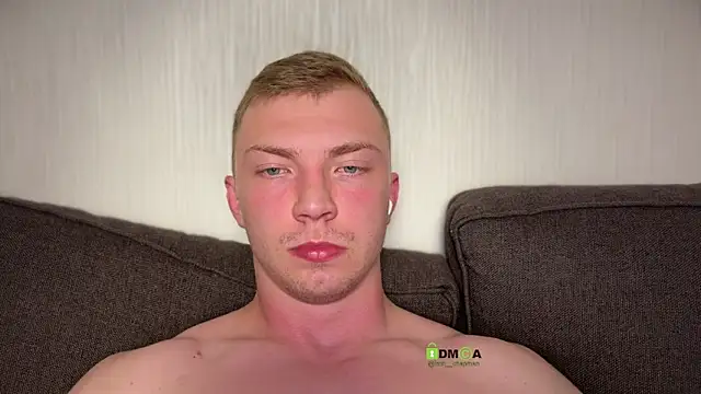 iron__chap webcam