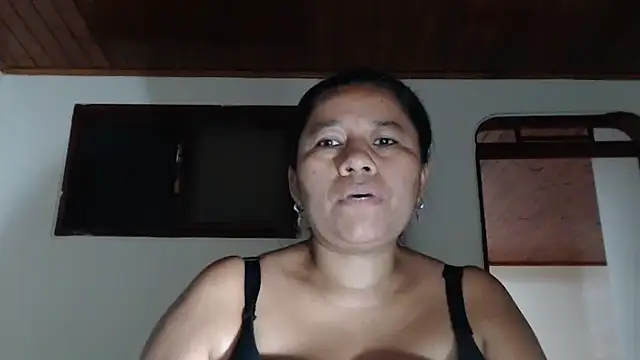 adrixxx38 webcam