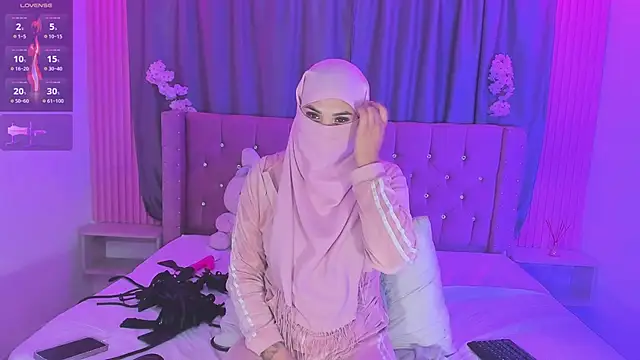 Nayla-Mouna webcam