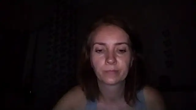 JenniferAlone webcam