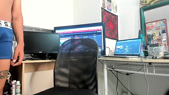 Scarlett-velvet webcam