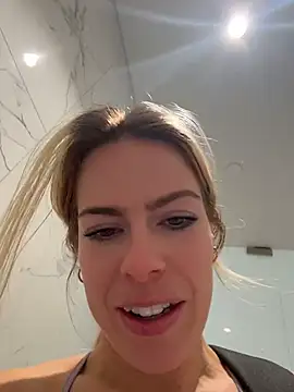 oliviafranciis webcam