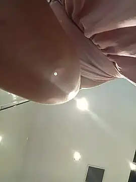 Julieth_hot-69 webcam