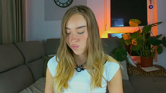 SugarSkye webcam