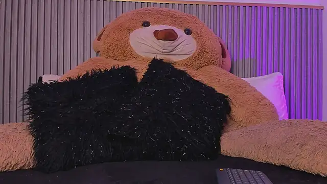 ashvalentine_ webcam