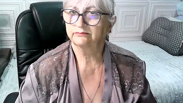LolkaAlyss webcam