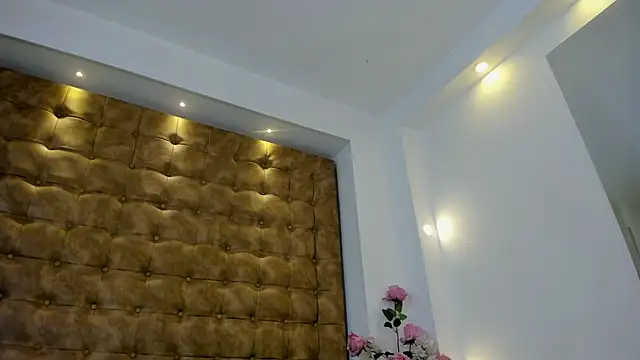 violet_giraldo webcam