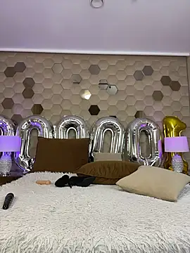 XLindaMilfX webcam