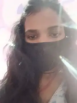 Desi_Couple_P live cam on StripChat