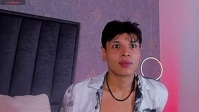 Alejandroo_Montenegro webcam