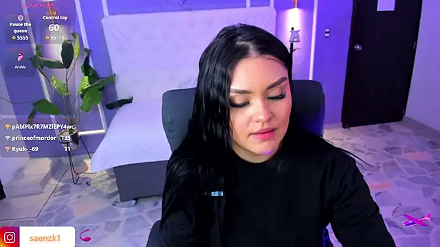 martinasaez live cam on StripChat