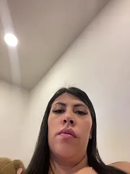 Alanna_atm_ webcam
