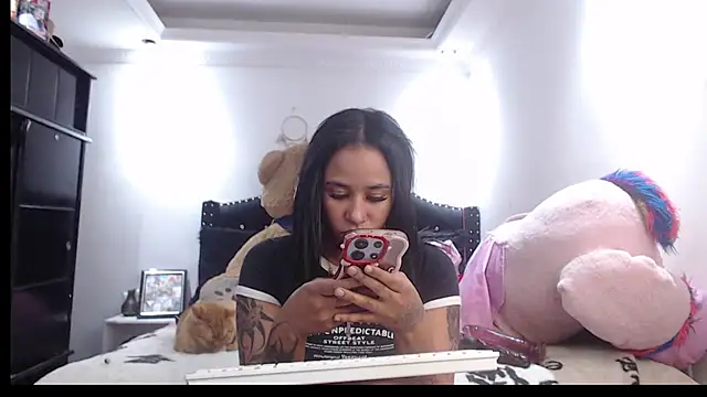 devi_black13_ webcam