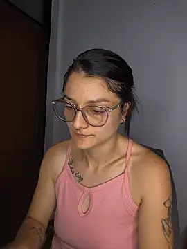 Coralinne__ webcam
