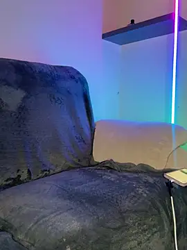 LadySaraNoir webcam
