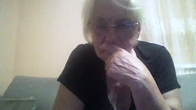 AmyLove353 webcam