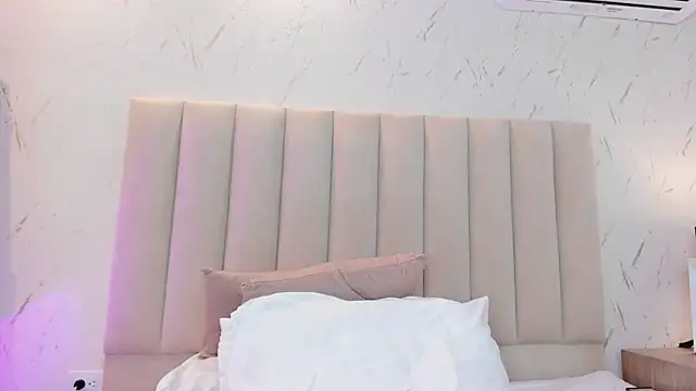 ViolettaRousee_ webcam