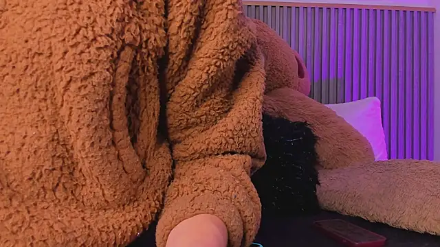 ashvalentine_ webcam