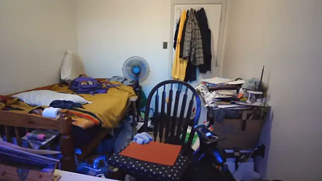 JohnnyMoves webcam