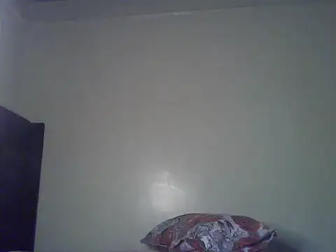 Smalltittsbigass webcam