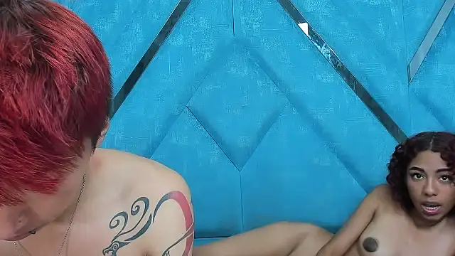 LexxyAndAres webcam
