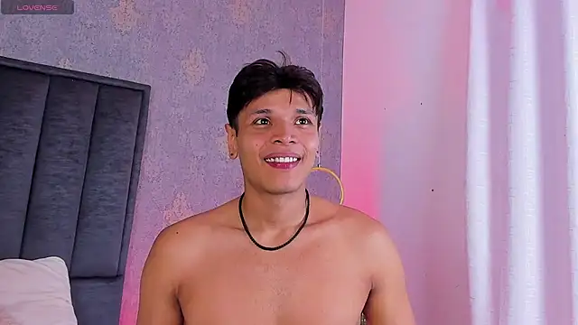 Alejandroo_Montenegro webcam