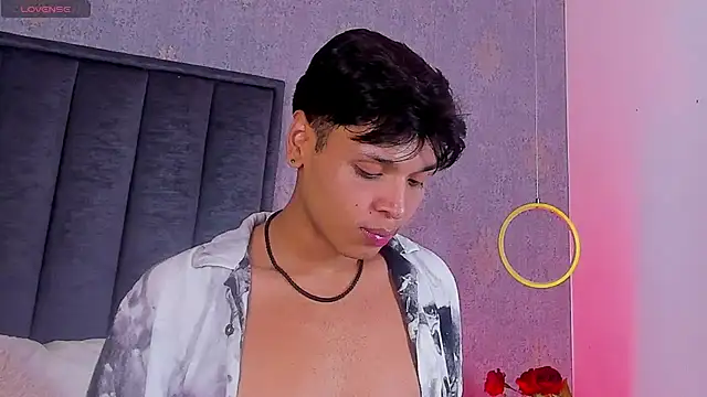 Alejandroo_Montenegro webcam