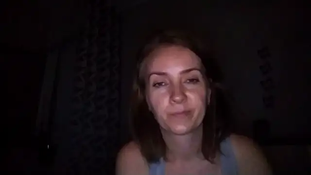 JenniferAlone webcam