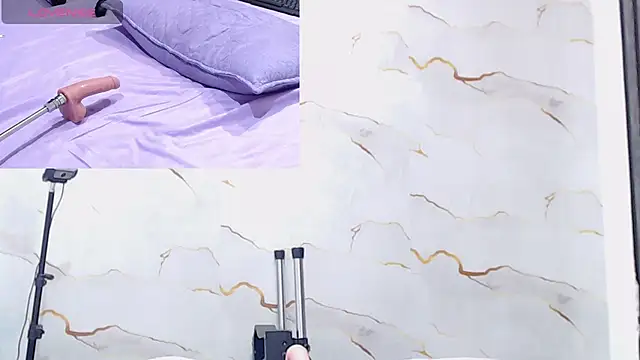 Emma_trons_ webcam