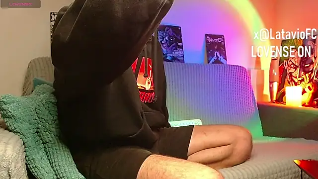Midnighter_ webcam