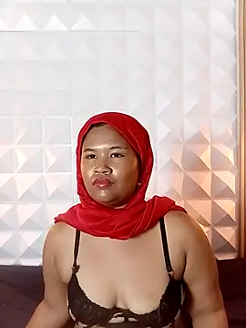 DALILAA_CURVY