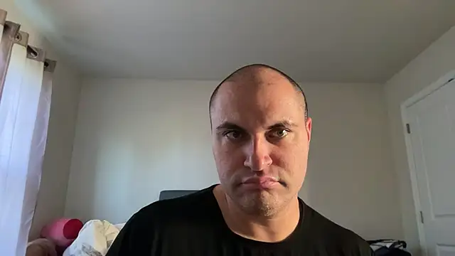 SluggishChase99 webcam