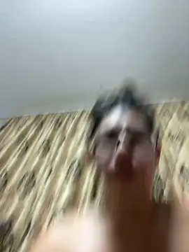 NadiraNoor live cam