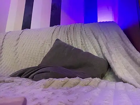 Molli_Luv webcam