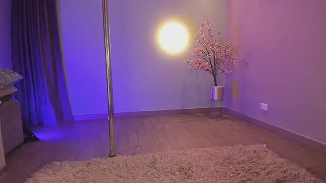 Hailey-Fox live cam