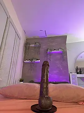 Keirahartz live cam