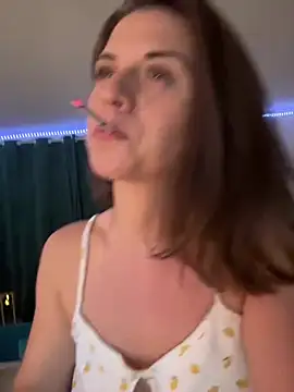 ScarlettNoirr webcam