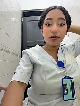 MiaCamille_ webcam