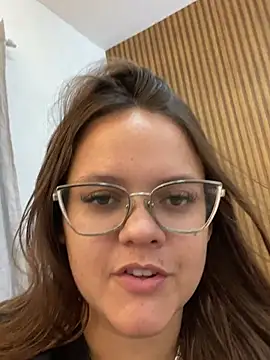 Laryssinha_69 webcam
