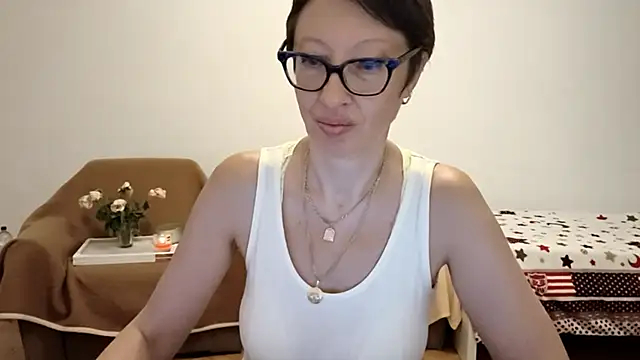 BellaRose_2020 webcam