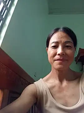Lily-ly live cam