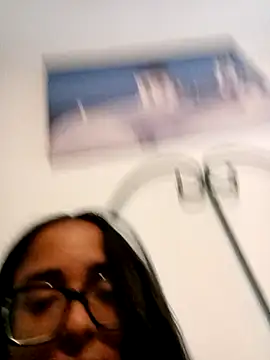 Catalina2000 live sex cam
