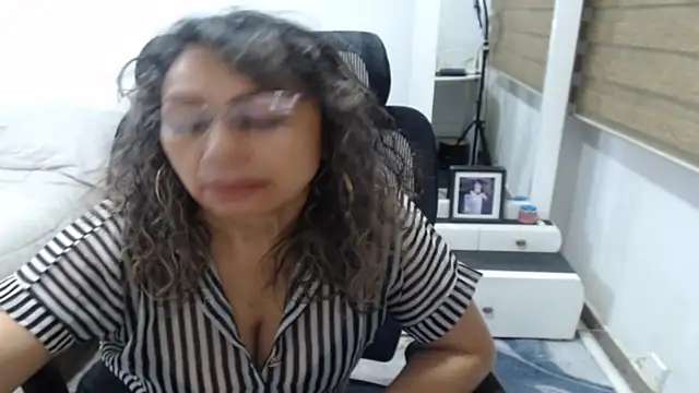 jesy_hot webcam