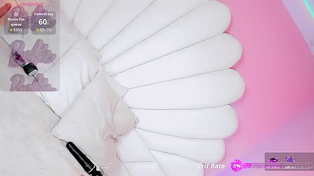 Nikol-hilton webcam
