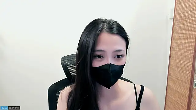 IIllIlll webcam