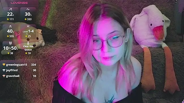 LeahBay webcam