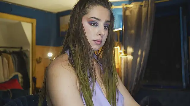 VanessaDoyle live cam on StripChat