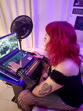 Sarah-Stoner webcam