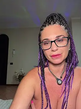 Eva_Pearl webcam
