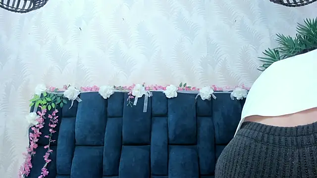 Melody_Megann webcam